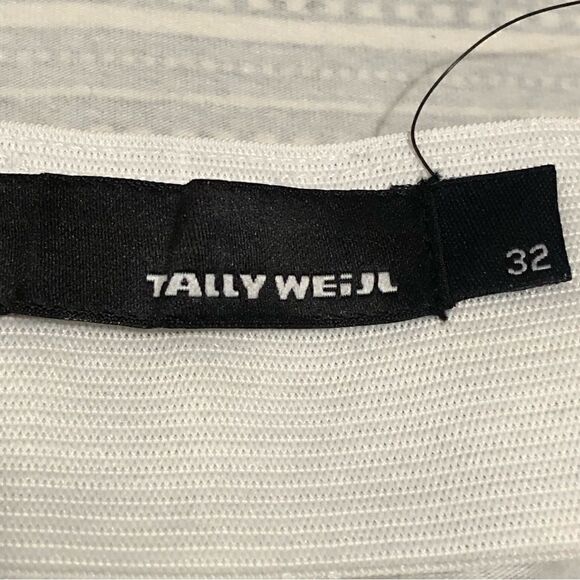 NWOT Tally Weijl Printed Pencil Mini Skirt (XS) - Picture 2 of 3